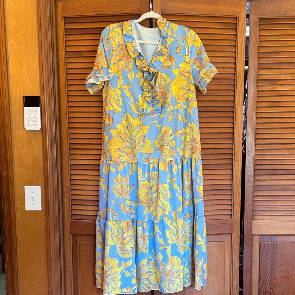 Elegant Blue and Yellow Floral Maxi Dress with Pearl Button